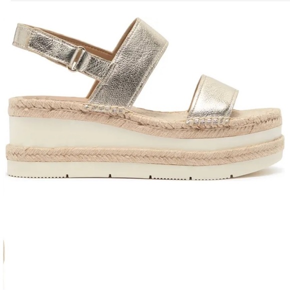 Marc Fisher | Gallia Platform Gold Leather Sandals - Picture 3 of 12